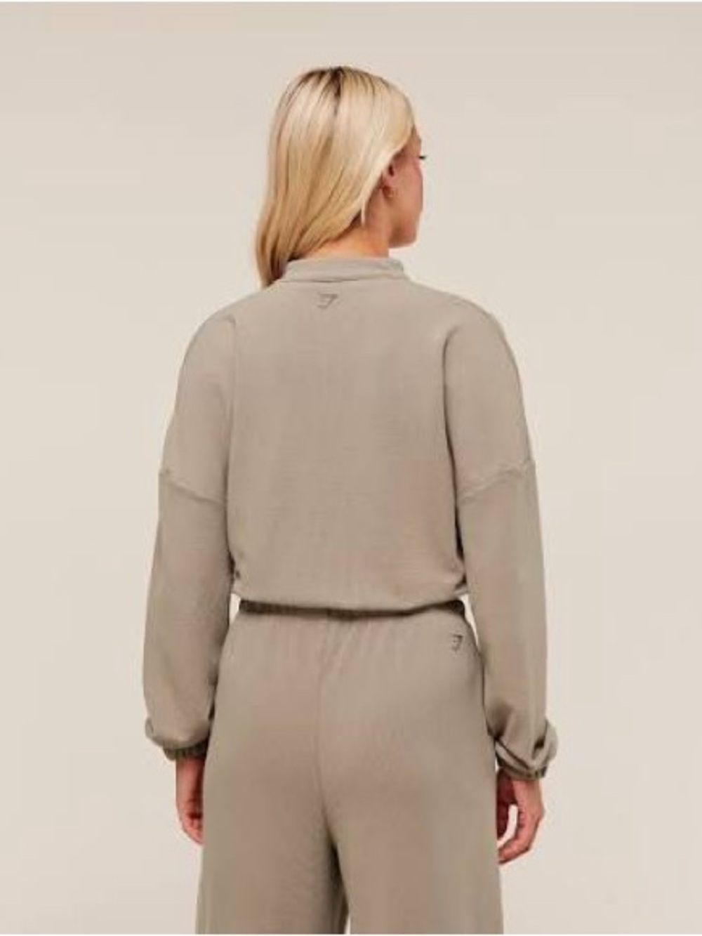 GYMSHARK - Waffle Midi Zip Up Jacket
Lifestyle Brown - Picture 4 of 11